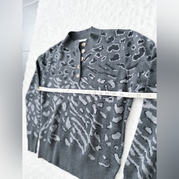 HEARTLOOM Natalia Leopard Print Jacquard Wool Blend Sweater - Picture 11 of 11
